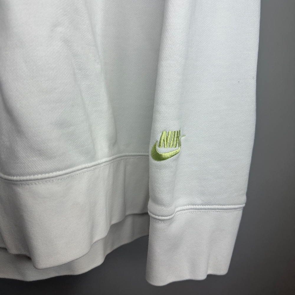 Nike Men's White Crewneck Multicolor Swoosh Embroidered Logos XXL Sweatshirt - Picture 3 of 10
